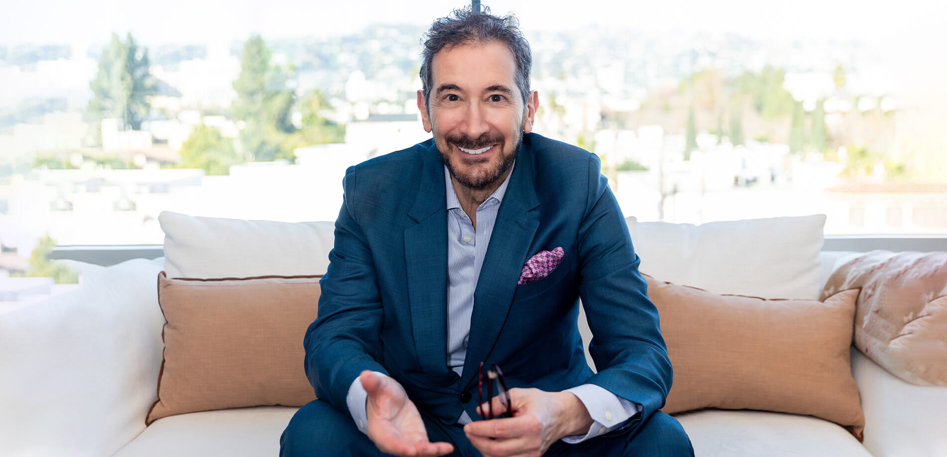 Dr. Jonathan Sykes